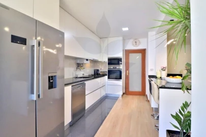 Apartamento T4 para Venda em Nogueira, Fraião e Lamaçães
