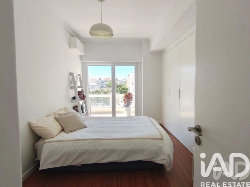 Apartamento T3 para Arrendamento em Benfica Foto 9