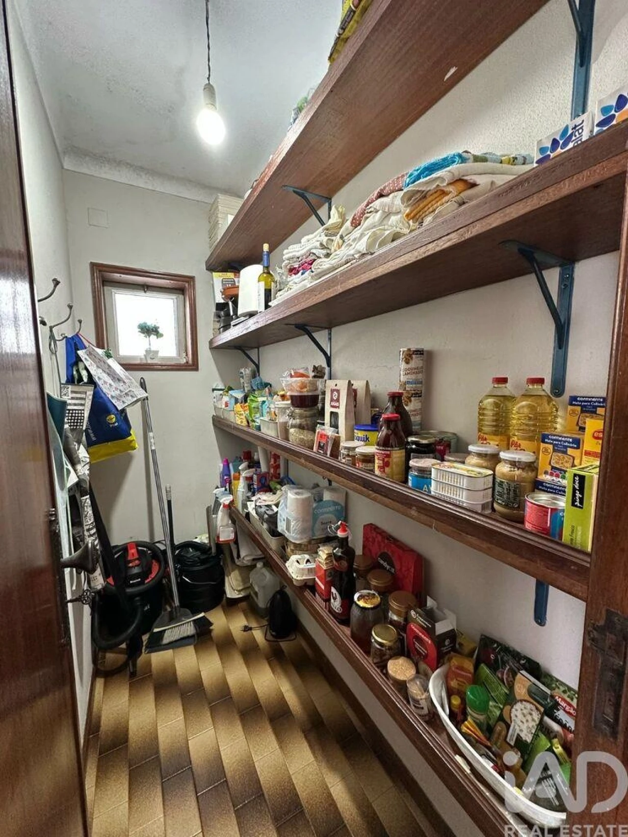 Moradia T4 para Arrendamento em Oiã Foto 27