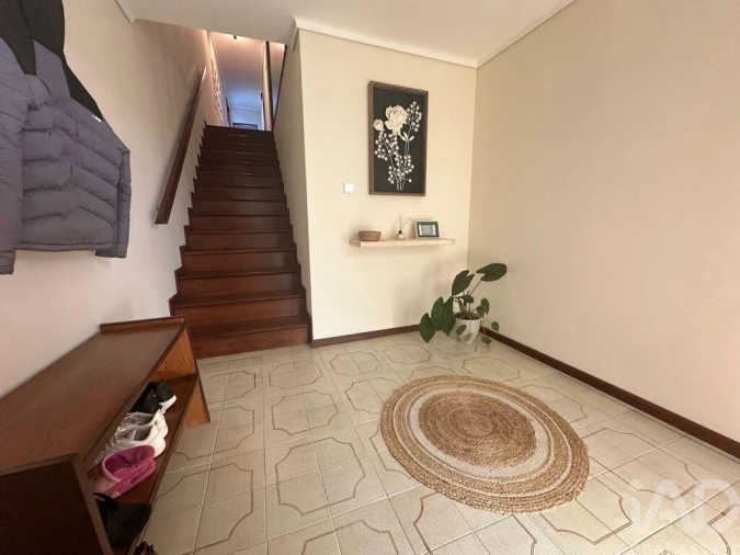 Moradia T4 para Arrendamento em Oiã Foto 5