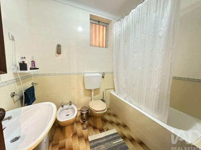 Moradia T4 para Arrendamento em Oiã Foto 26