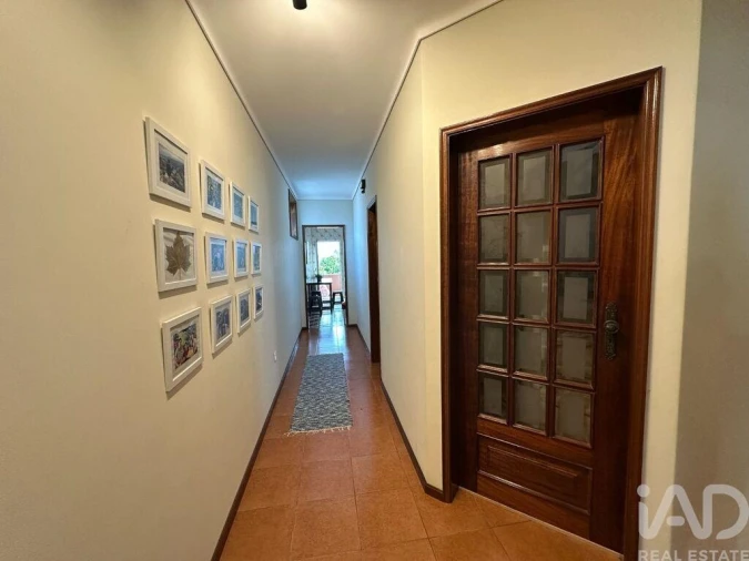 Moradia T4 para Arrendamento em Oiã Foto 7