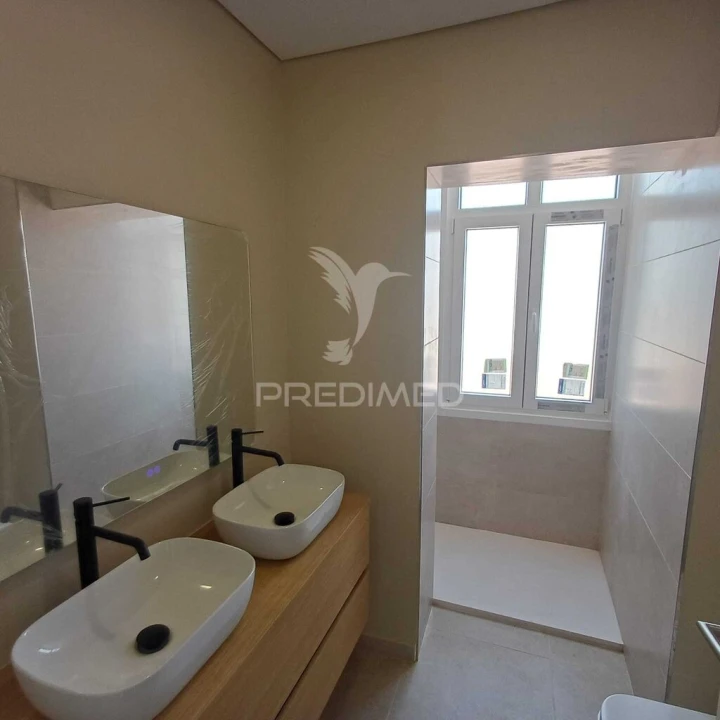 Apartamento T3 para Venda em Queluz e Belas Foto 9
