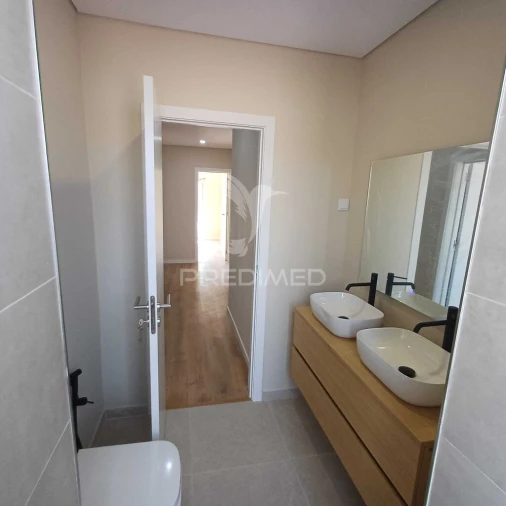 Apartamento T3 para Venda em Queluz e Belas Foto 8