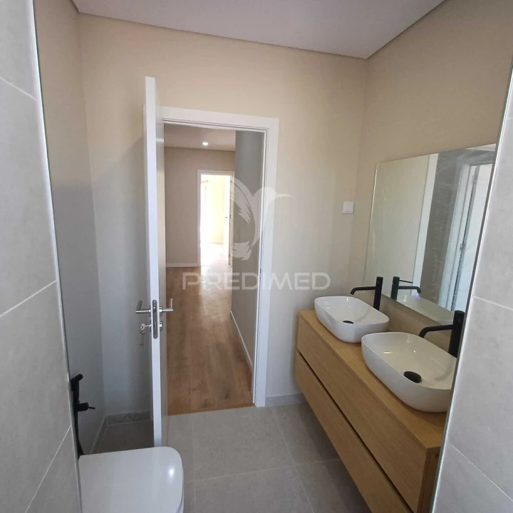 Apartamento T3 para Venda em Queluz e Belas Foto 8