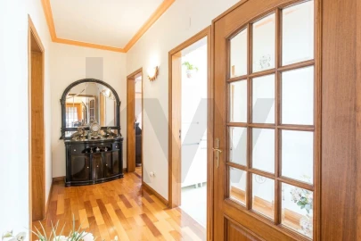 Apartamento T2 para Venda em Agualva e Mira-Sintra