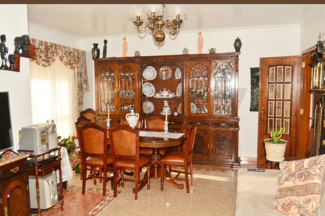 Apartamento T2 para Venda em Agualva e Mira-Sintra Foto 1