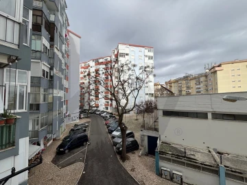 Apartamento T1 para Venda em Oeiras e São Julião da Barra, Paço de Arcos e Caxias