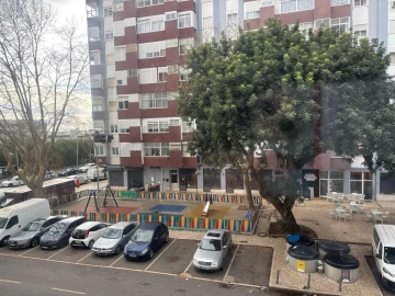 Apartamento T1 para Venda em Oeiras e São Julião da Barra, Paço de Arcos e Caxias