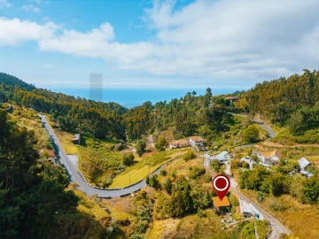 Terreno para Venda em Camacha