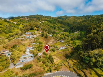 Terreno para Venda em Camacha