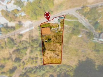 Terreno para Venda em Camacha