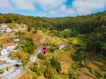Terreno para Venda em Camacha