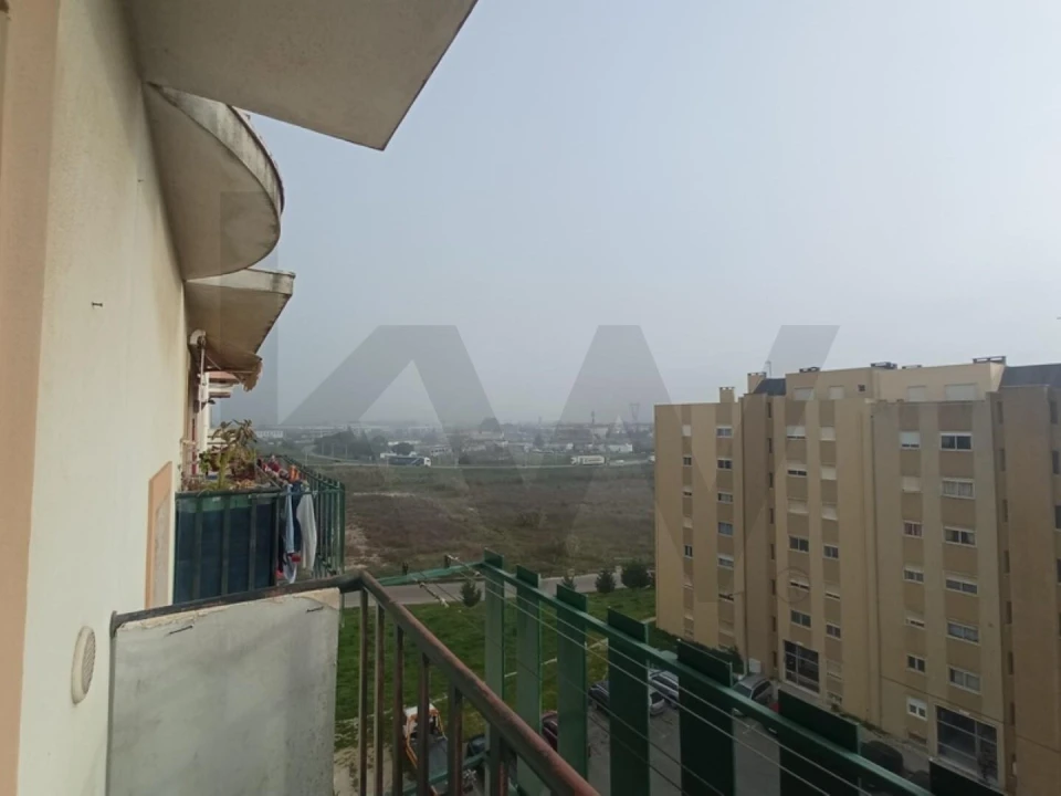 Apartamento T3 para Venda em Carregado e Cadafais Foto 7