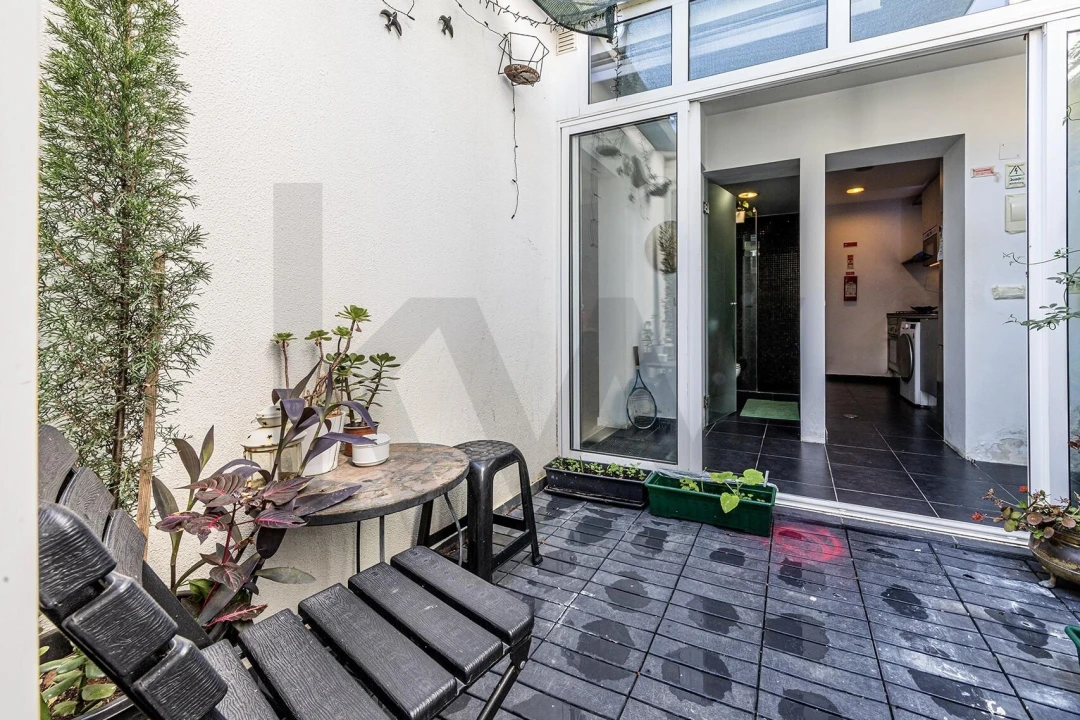 Apartamento T1 para Venda em Alvalade Foto 11