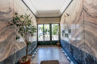 Apartamento T1 para Venda em Alvalade