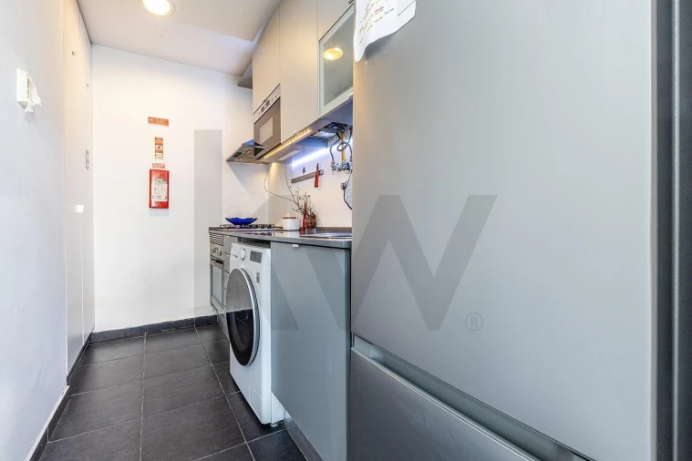 Apartamento T1 para Venda em Alvalade Foto 12