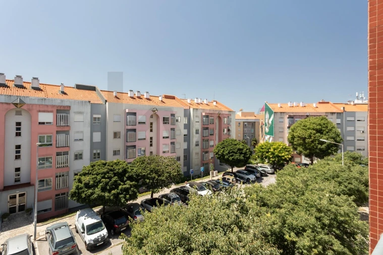 Apartamento T3 para Venda em Águas Livres Foto 29