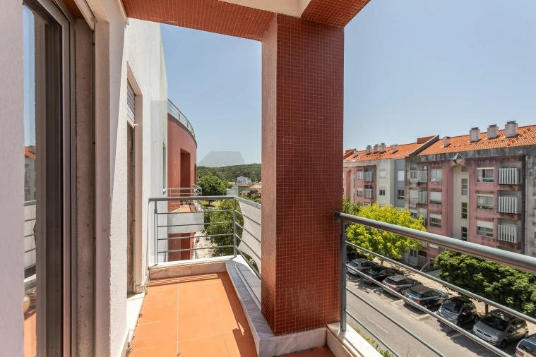 Apartamento T3 para Venda em Águas Livres Foto 7