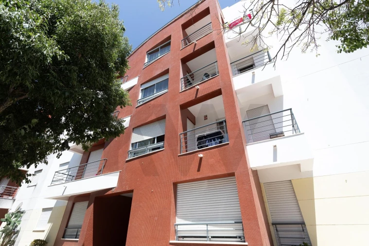 Apartamento T3 para Venda em Águas Livres Foto 27