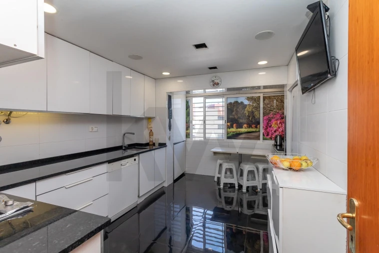 Apartamento T3 para Venda em Águas Livres Foto 21