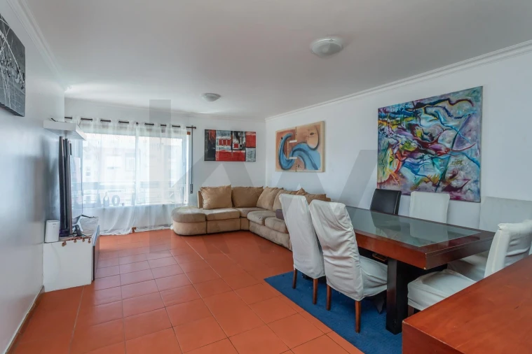 Apartamento T3 para Venda em Águas Livres Foto 5