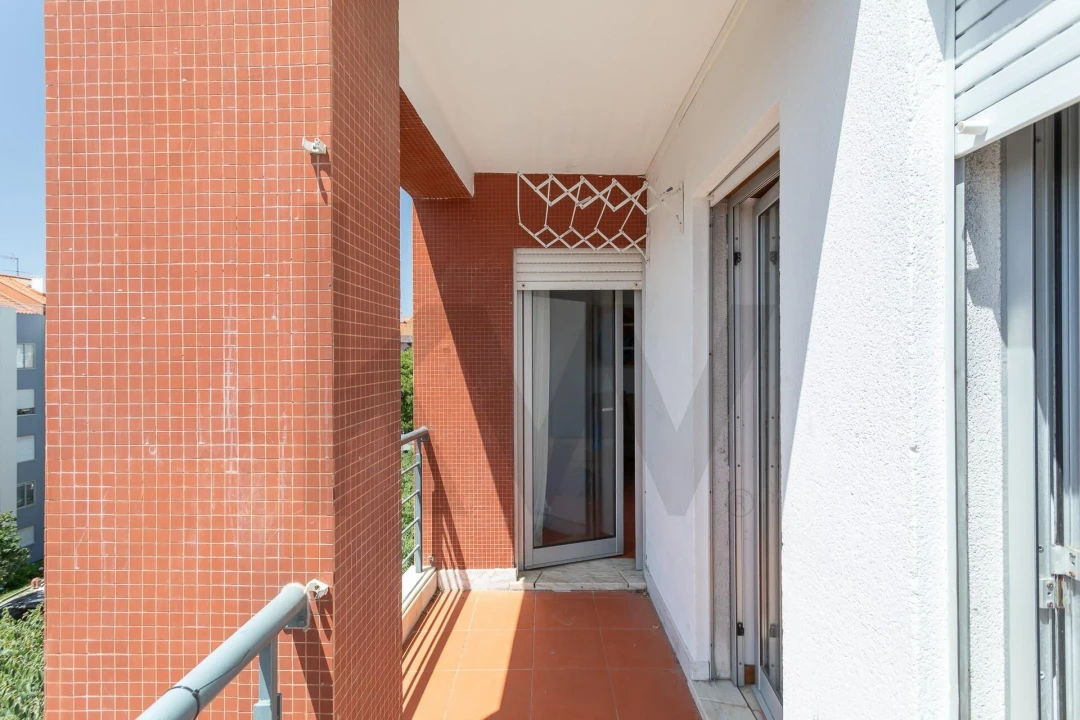 Apartamento T3 para Venda em Águas Livres Foto 13