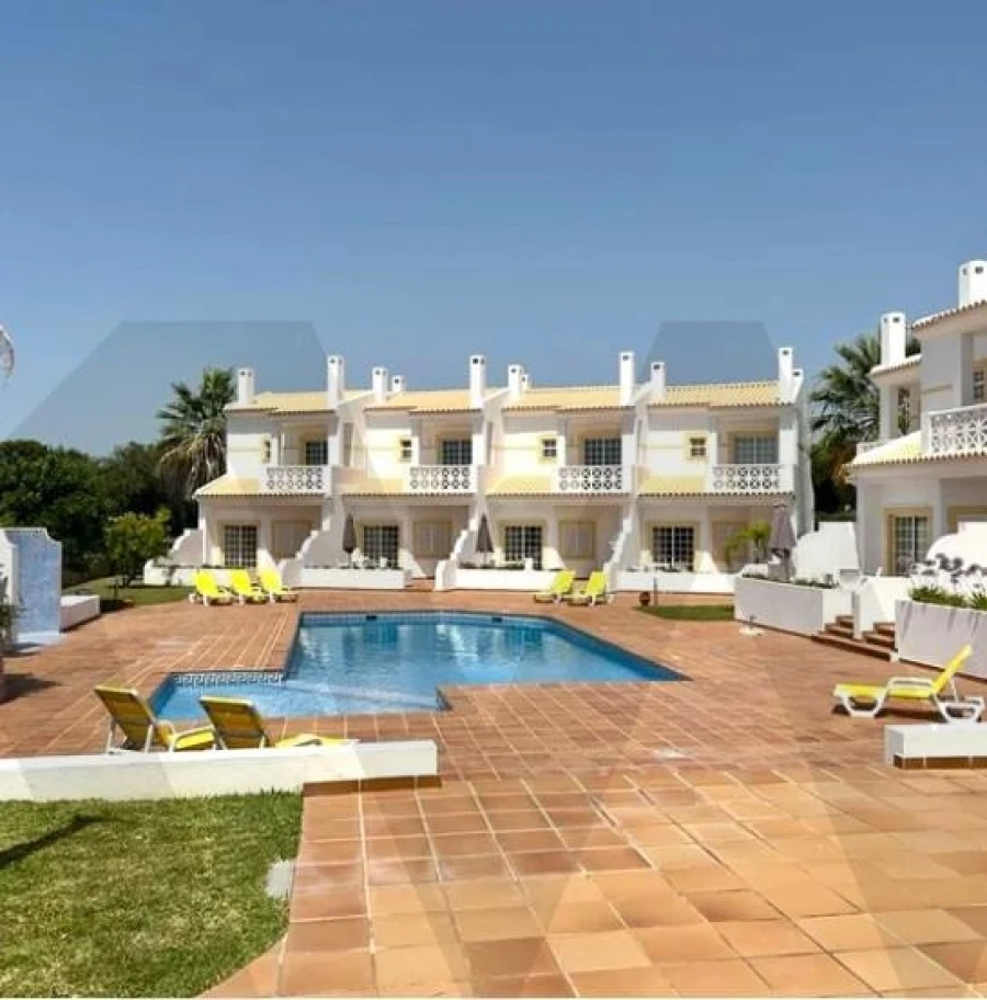 Moradia T1 para Venda em Albufeira e Olhos de Água Foto 2