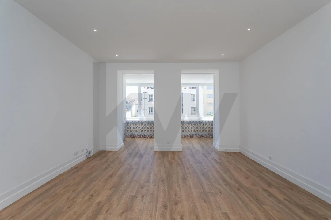 Apartamento T4 para Arrendamento em Avenidas Novas Foto 16