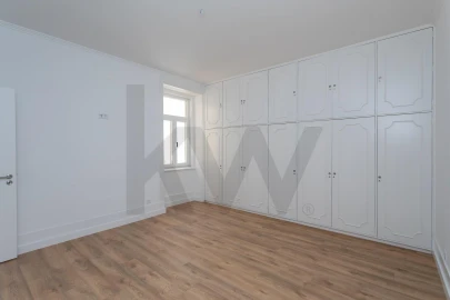 Apartamento T4 para Arrendamento em Avenidas Novas