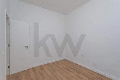 Apartamento T4 para Arrendamento em Avenidas Novas
