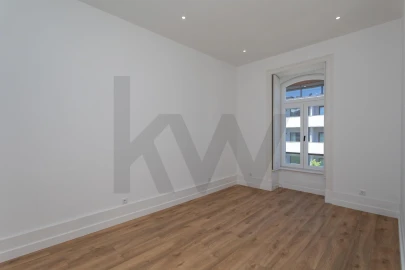 Apartamento T4 para Arrendamento em Avenidas Novas