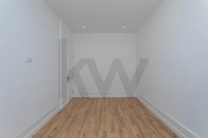 Apartamento T4 para Arrendamento em Avenidas Novas