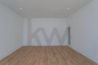 Apartamento T4 para Arrendamento em Avenidas Novas