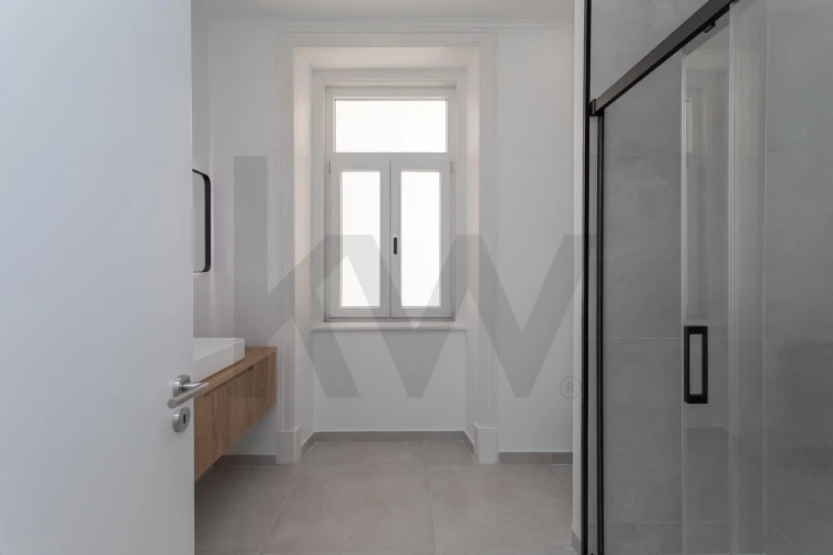 Apartamento T4 para Arrendamento em Avenidas Novas Foto 38