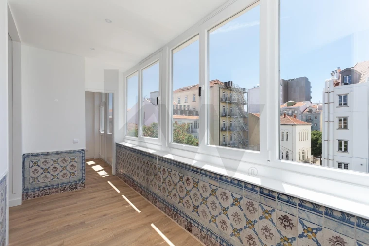 Apartamento T4 para Arrendamento em Avenidas Novas Foto 12