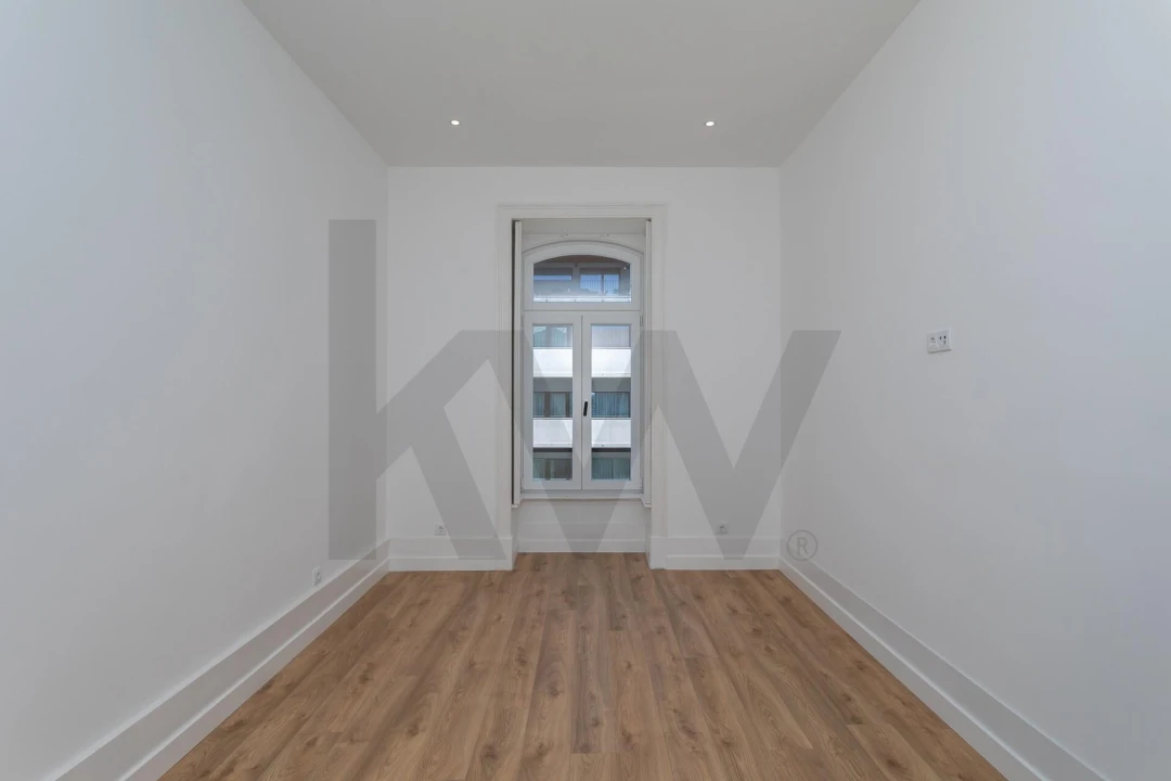 Apartamento T4 para Arrendamento em Avenidas Novas Foto 20
