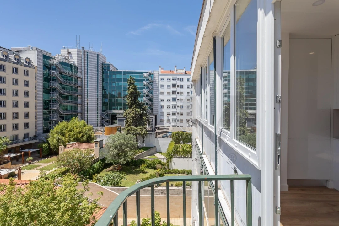 Apartamento T4 para Arrendamento em Avenidas Novas Foto 49
