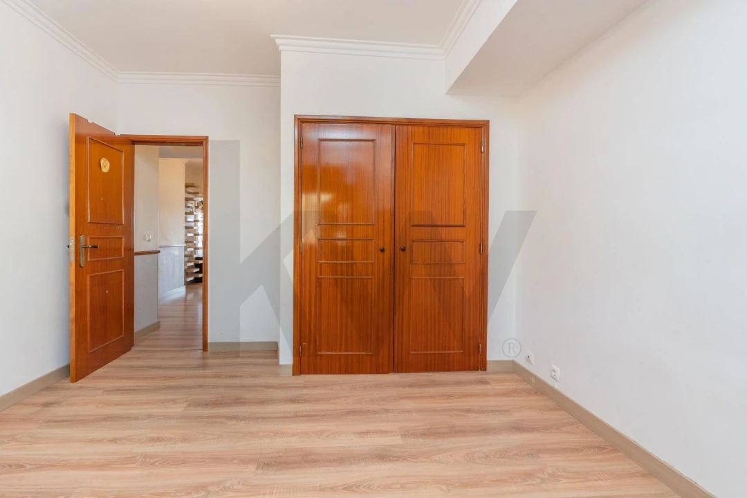 Apartamento T2 para Venda em Queluz e Belas Foto 15