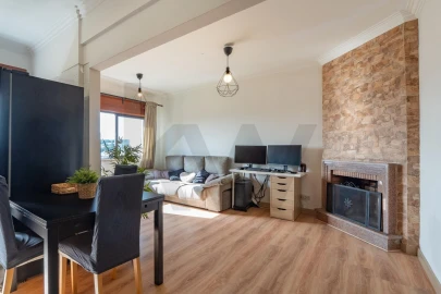 Apartamento T2 para Venda em Queluz e Belas