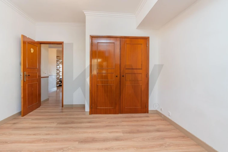 Apartamento T2 para Venda em Queluz e Belas Foto 15