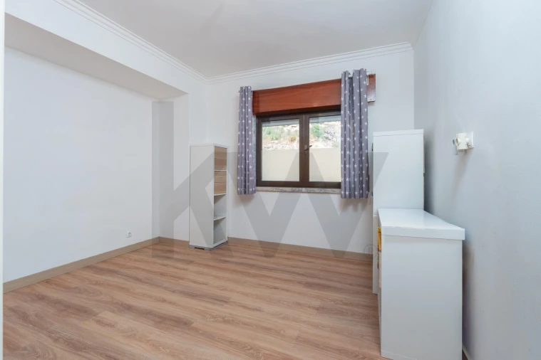 Apartamento T2 para Venda em Queluz e Belas Foto 14