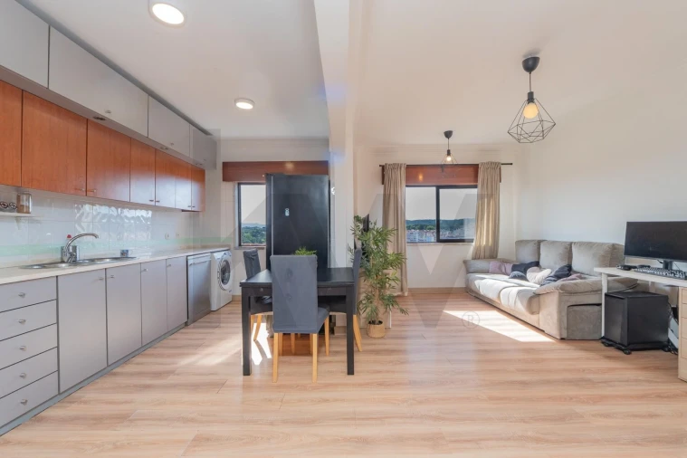 Apartamento T2 para Venda em Queluz e Belas Foto 5