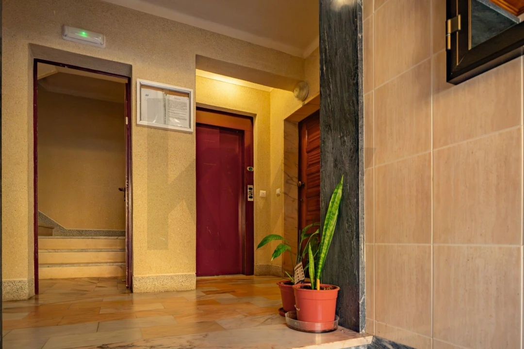 Apartamento T2 para Venda em Queluz e Belas Foto 22
