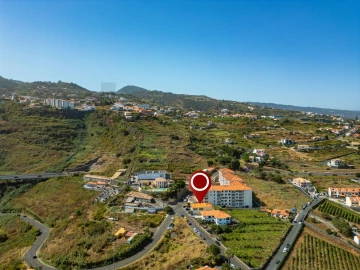 Loja para Arrendamento em Caniço