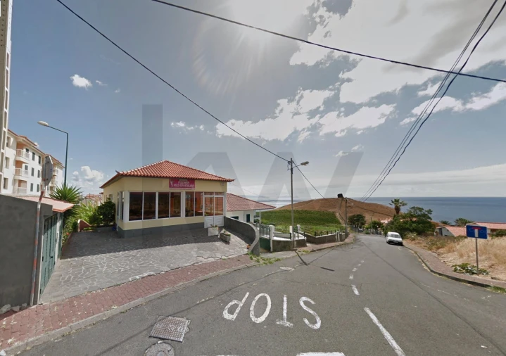 Loja para Arrendamento em Caniço Foto 17