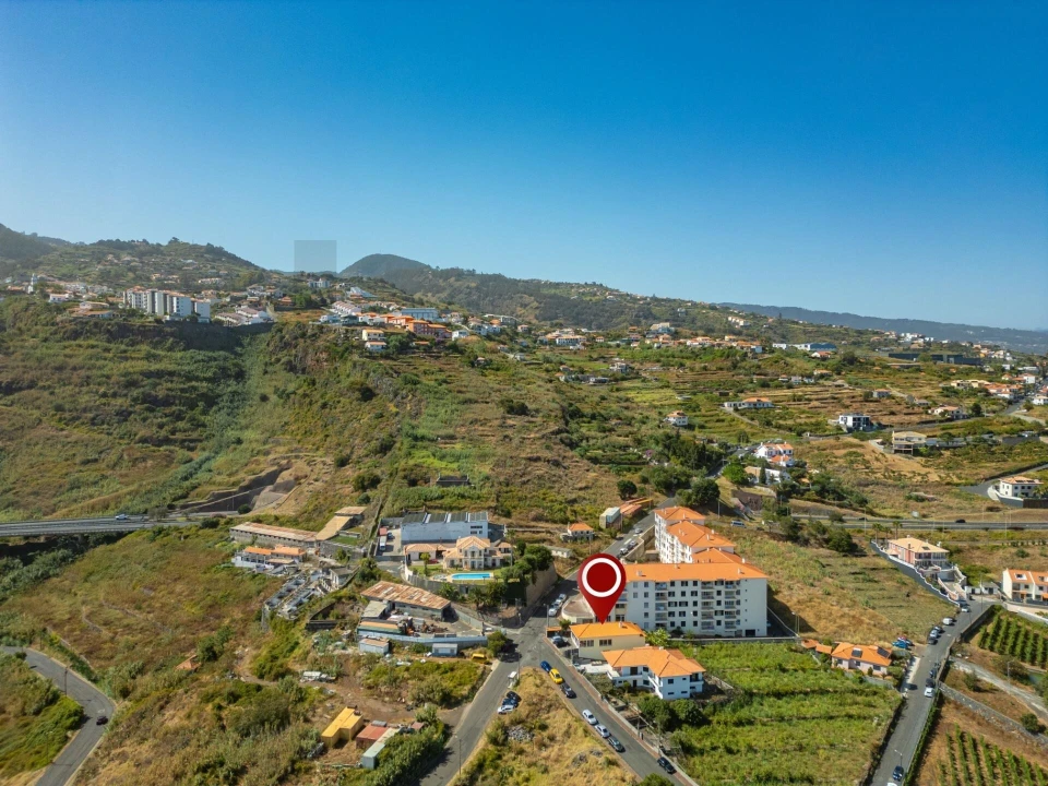 Loja para Arrendamento em Caniço Foto 25