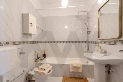 Apartamento T3 para Arrendamento em Alvalade