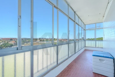 Apartamento T3 para Arrendamento em Alvalade