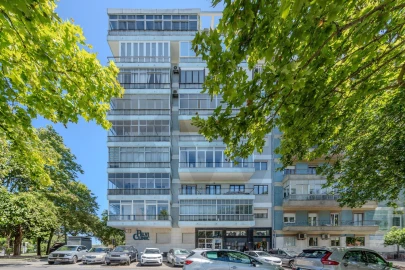 Apartamento T3 para Arrendamento em Alvalade
